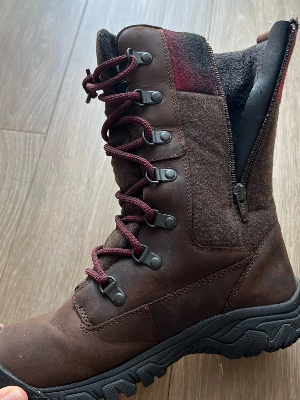 Keen Greta tall hiking boots size 7.5 waterproof